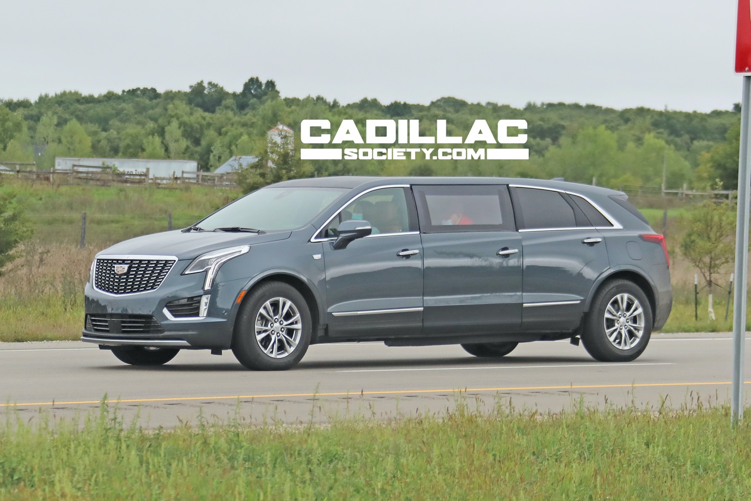 2022 cadillac hearse