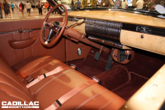1939-Cadillac-60-Special-Madam-X-Chip-Foose-Collection-2021-SEMA-Live-Photos-Interior-002-cockpit-steering-wheel-front-bench-seat-clock-on-passenger-side-dash