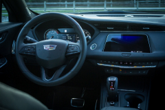 2019-Cadillac-XT4-Sport-Interior-First-Row-010-cockpit-steering-wheel-and-center-screen-CS-Garage