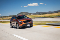 2019-Cadillac-XT4-Sport-Media-Drive-Mexico-Exterior-007-front-three-quarters-on-highway