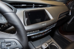 2019 Cadillac XT4 interior live reveal 011