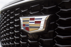 Cadillac-logo-on-grille-of-2019-Cadillac-XT4-Sport-Exterior-in-Stellar-Black-Metallic-at-Cadillac-Event-003