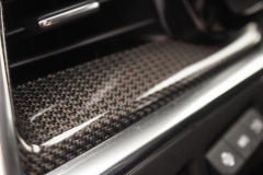 2020-Cadillac-XT5-Sport-Interior-009-carbon-fiber-decor