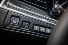 2020-Cadillac-XT5-Sport-Media-Drive-Mexico-Interior-008-HUD-controls-cabin-brightness-controls-parking-brake