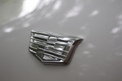 Cadillac-Logo-on-Fender-of-2020-Cadillac-XT6-008-XT6-Drive
