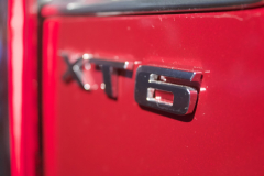 XT6-Badge-Logo-on-2020-Cadillac-XT6-Sport-in-Red-Horizon-Tintcoat-2020-XT6-First-Drive-Lobby-002