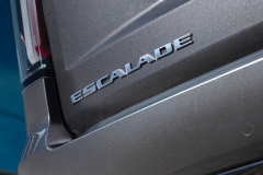 2021-Cadillac-Escalade-Premium-Luxury-Exterior-051-Escalade-badge-logo-on-liftgate