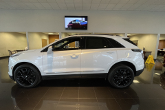 2021-Cadillac-XT5-Sport-400-with-20-inch-S2K-wheels-in-Gloss-Black-Exterior-005-side-profile