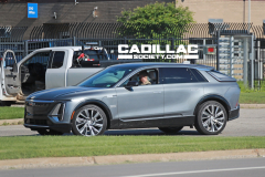 2023-Cadillac-Lyriq-Satin-Steel-Metallic-Validation-Prototype-First-Real-World-Photos-June-2022-Exterior-003