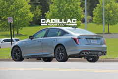 Cadillac-CT5-V-Refresh-Argent-Silver-Metallic-GXD-19-inch-wheels-with-Satin-Graphite-finish-57M-Prototype-Spy-Shots-June-2023-Exterior-008