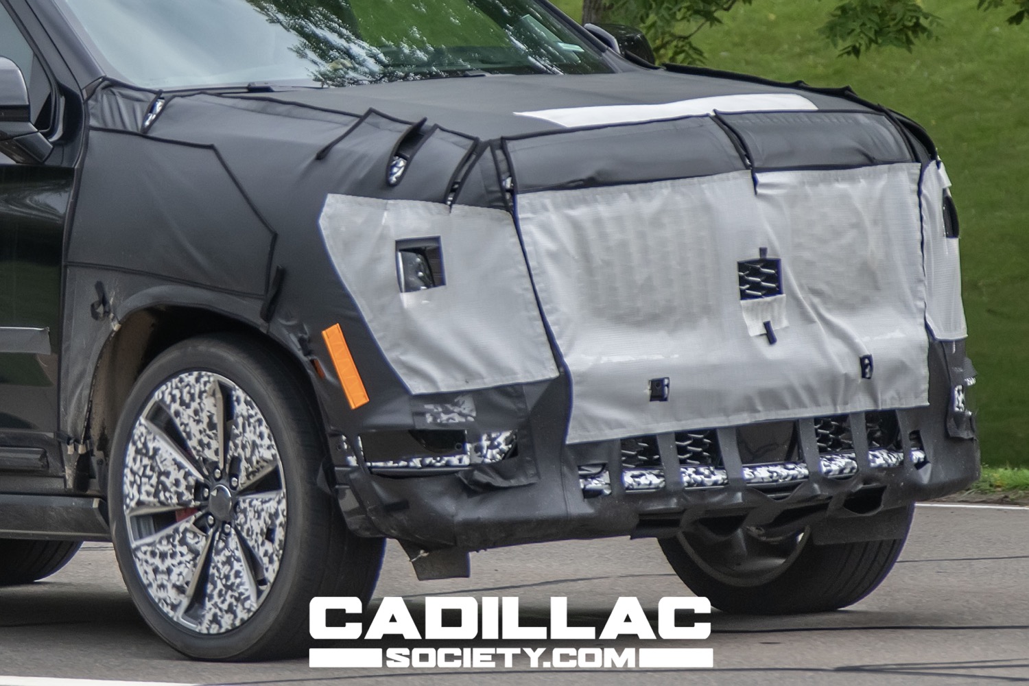 2025 Cadillac Escalade Refresh Rides On New 24Inch Wheels Photos