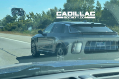 2024-Cadillac-Lyriq-Premium-Luxury-Prototype-Spy-Shots-New-Presenting-Door-Handles-September-2022-Exterior-001