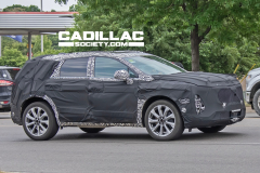 2025-Cadillac-XT5-Prototype-Spy-Shots-June-2023-Exterior-003