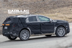 2025-Cadillac-XT5-Prototype-Spy-Shots-No-Snow-March-2023-003