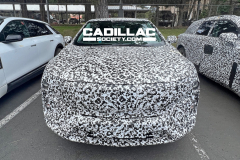 2025-Cadillac-Sub-Lyriq-Electric-Crossover-EV-Prototype-Spy-Shots-June-2023-Exterior-002