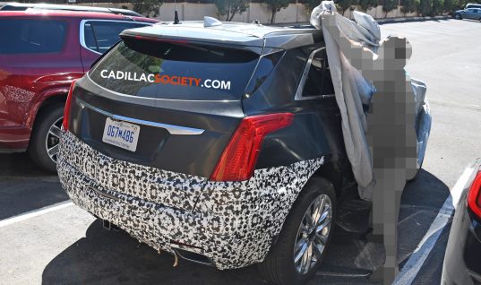 2020 Cadillac XT5 Interior Spy Photo Suggests Notable Cabin Updates