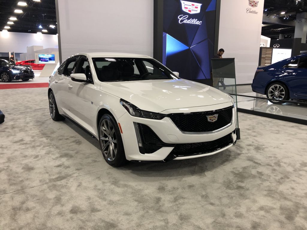 2020-Cadillac-CT5-Sport-in-Summit-White-GAZ-Color-at-2019-Miami-International-Auto-Show-002-1024x768.jpg