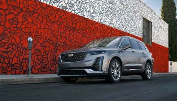 2024 Cadillac XT6 Ditches These Three Paint Colors