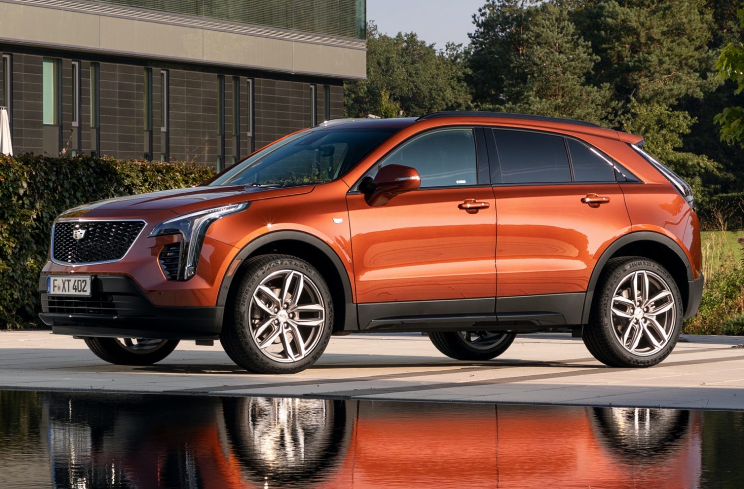 2023 Cadillac XT4 Onyx, Onyx Lite, Radiant Packages Unavailable