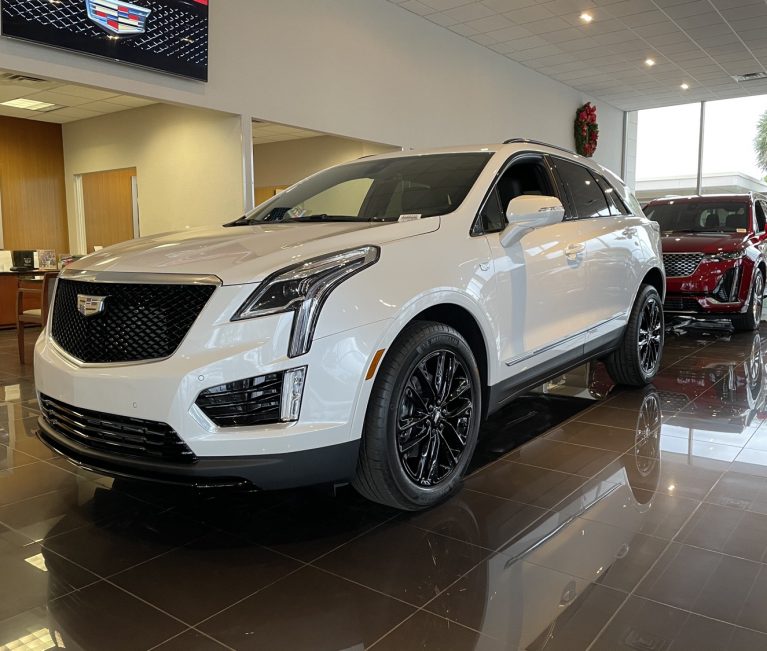 Cadillac XT5 Discount Offers Up To $1,000 Off In August 2022