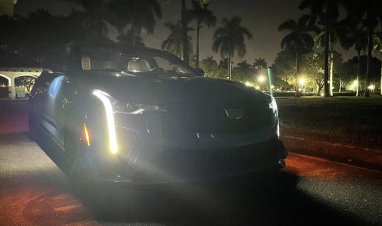 2022 Cadillac CT4-V Blackwing Night Light Demonstration: Video