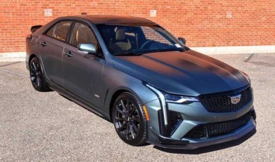 2022 Cadillac CT4-V Blackwing In Dark Emerald Frost: Live Photos