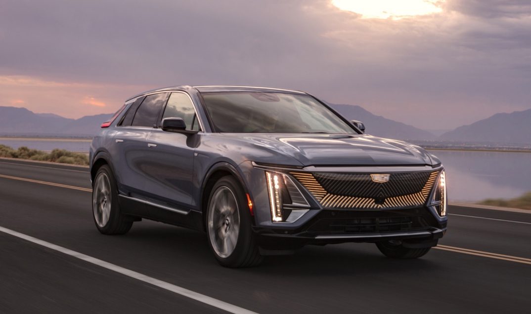 2022 Cadillac XT4: Here's The New Rosewood Metallic Exterior Color