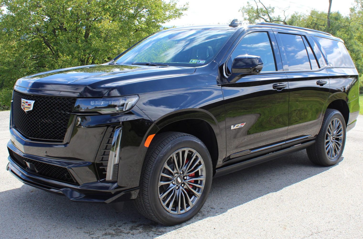 2023 Cadillac Escalade-V Already Up For Auction