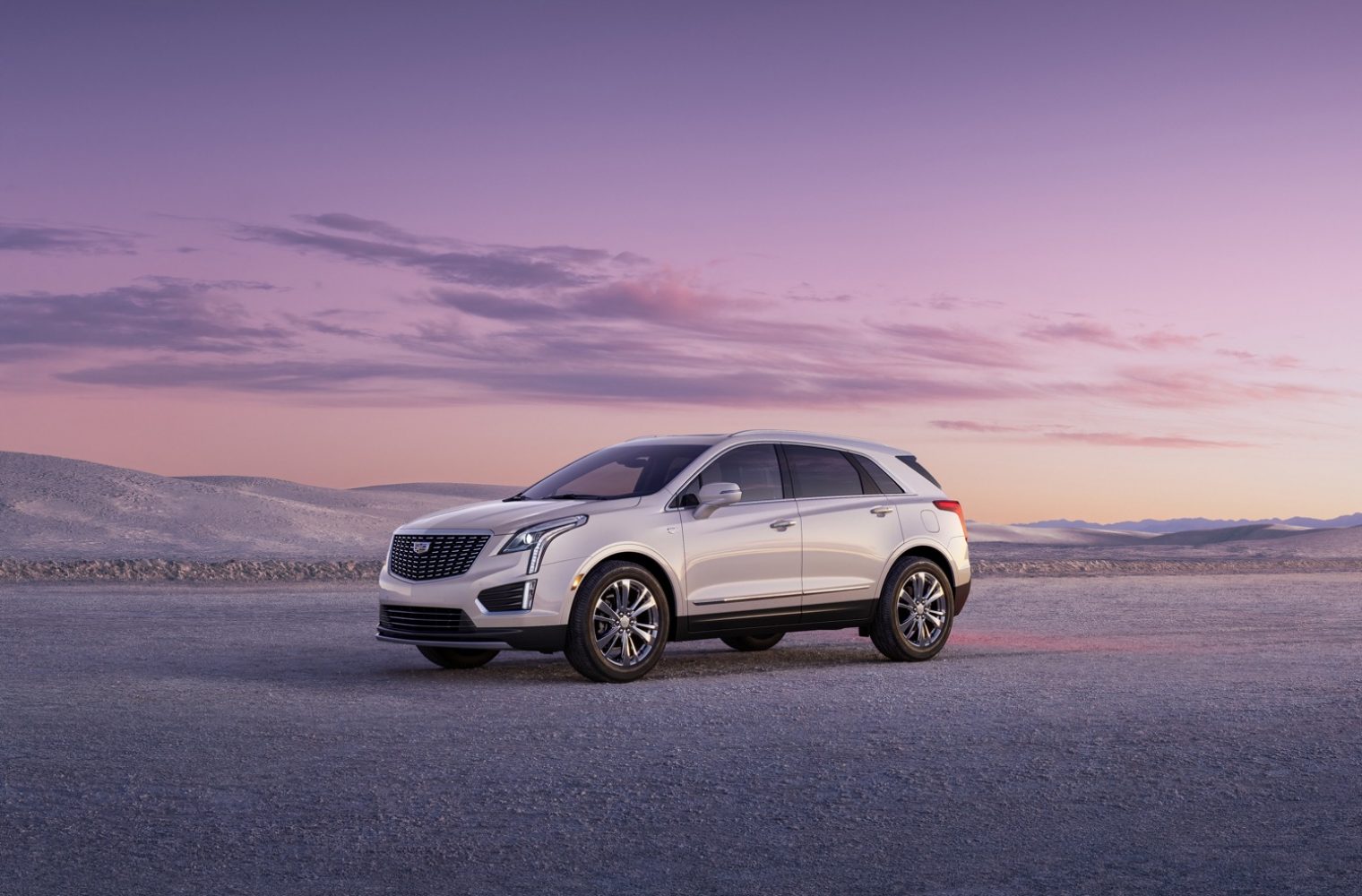 Check Out All The 2025 Cadillac XT5 Color Choices