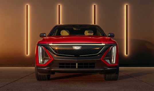 Here Are All Eight 2024 Cadillac Lyriq Exterior Color Options