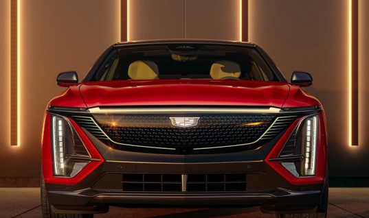 Cadillac To Return To Australia Using Shopping Mall Boutiques