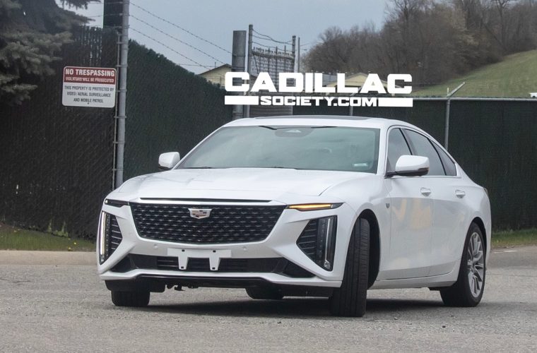 Second-Gen Cadillac CT6 Spied Completely Uncovered