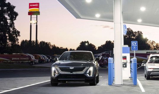 Cadillac Doesn’t Plan On Selling Plug-In Hybrid Models