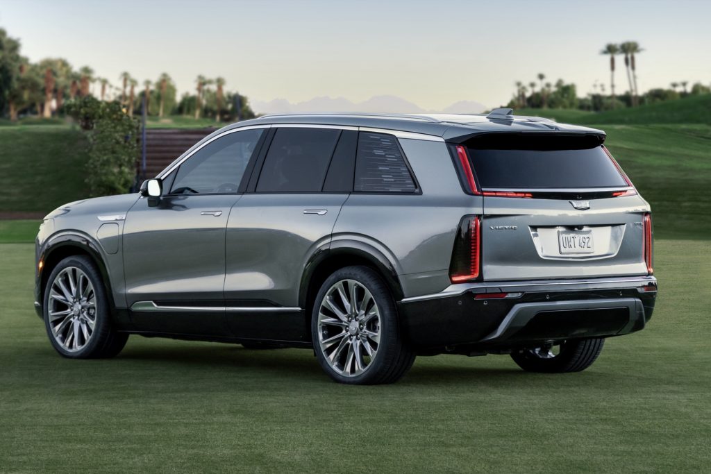 A rear three quarters view of the 2026 Cadillac Vistiq Luxury.