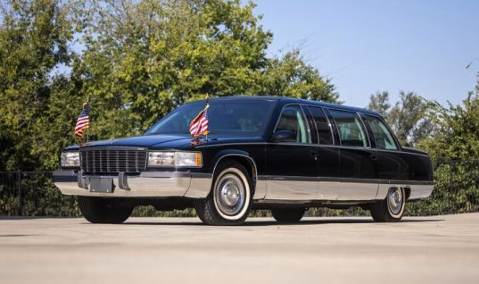 1996 Cadillac Fleetwood Brougham Presidential Limousine Used By Bill Clinton Heads To Auction